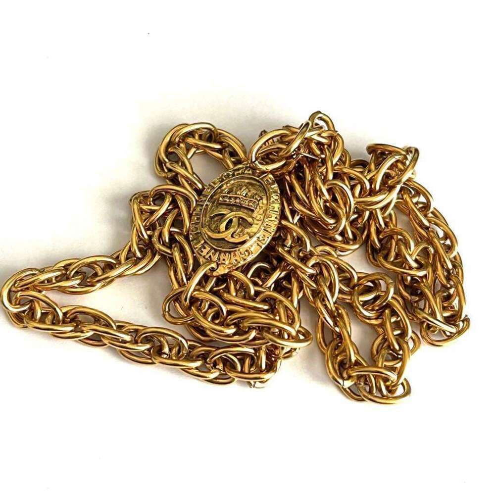 CHANEL Authentic Necklace - Picture 3 of 10